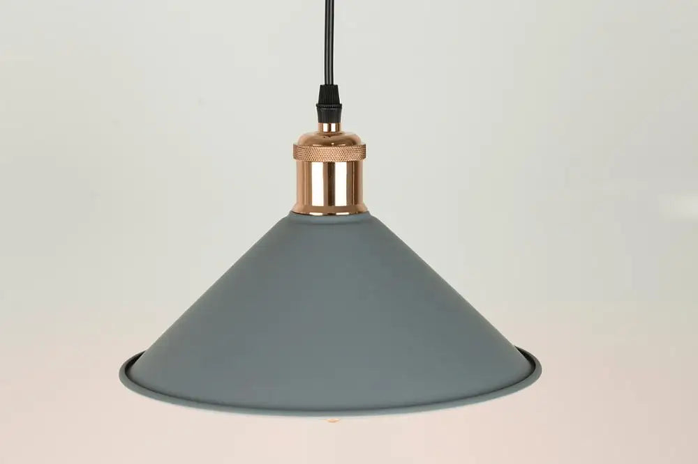 110V-220V Vintage Industrial Pendant Light – Retro Hanging Lampshade for Restaurants, Bars, and Coffee Shops